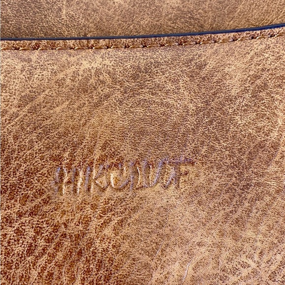 HK CLUF cross body bag - Picture 3 of 11